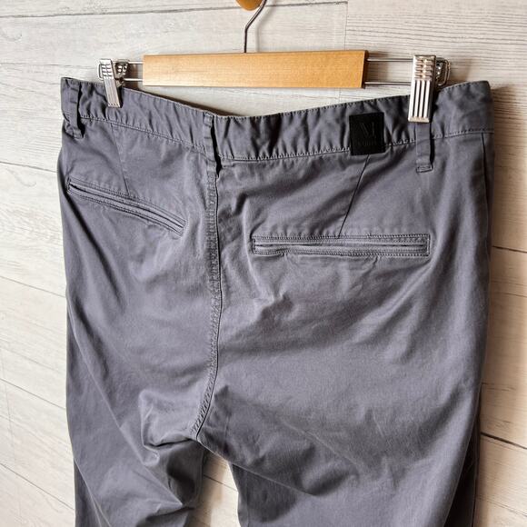 Vuori Pants Mens Size 36 Gray Collins Chino Cotton Blend Smoke Beryl Comfort - Picture 14 of 16